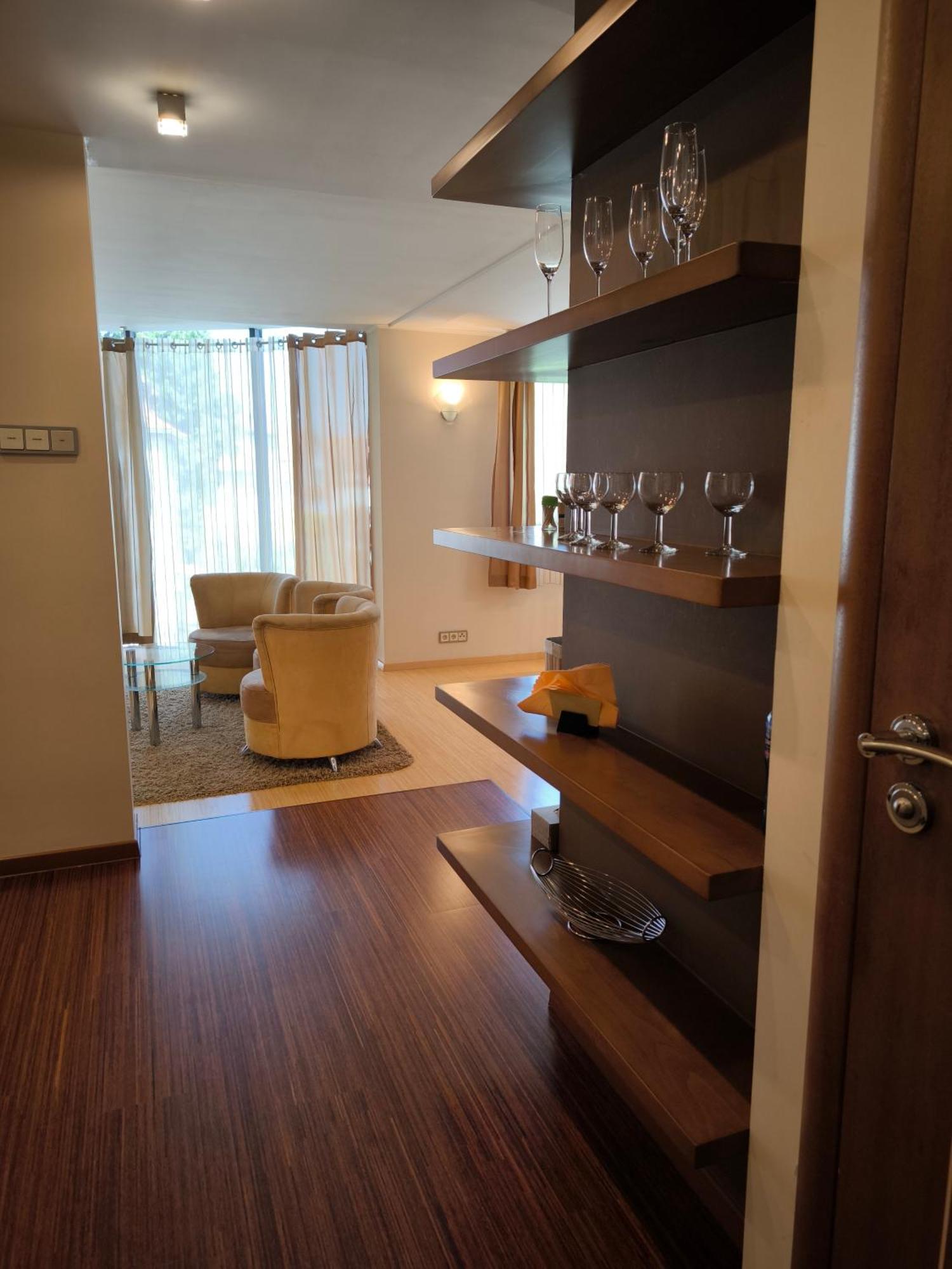 Uroczy Apartament Przy Deptaku Z Parkingiem. بولانيكا- زدروي المظهر الخارجي الصورة